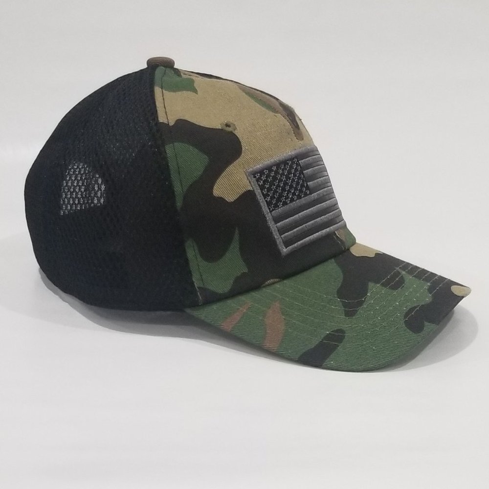 WayCaps - Camo USA Flag Mesh Adjustable Cap - Picture 3 of 13